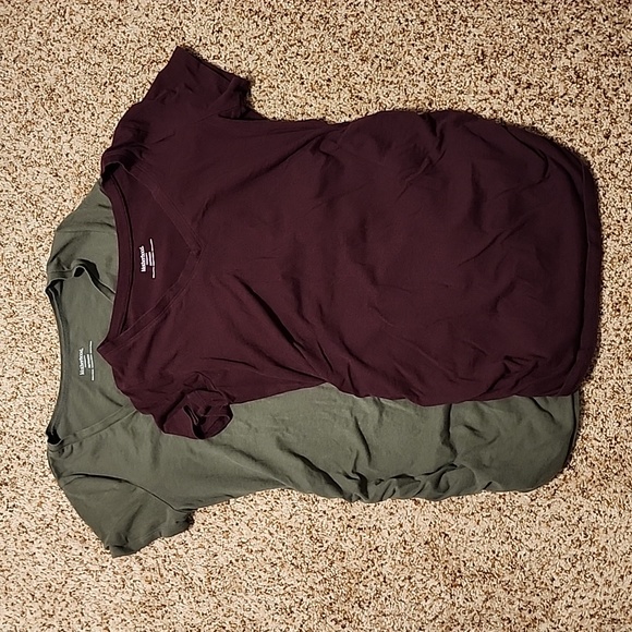 Motherhood Maternity Short Sleeve Shirts Set of Two - Picture 1 of 3